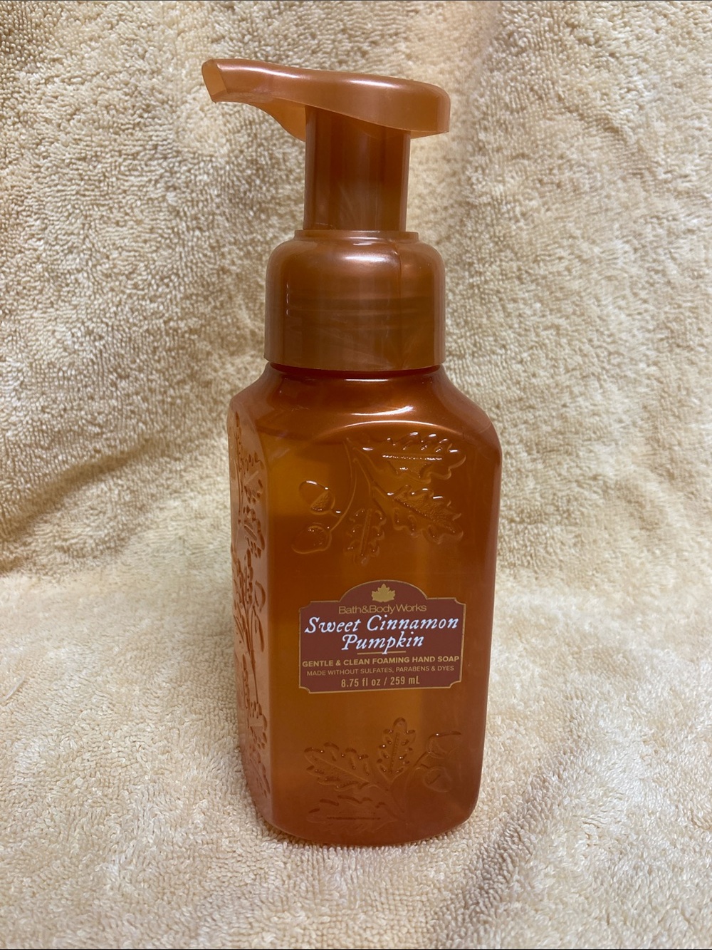 Bath & Body Works Sweet Cinnamon Pumpkin Foaming Hand Soap - Orange